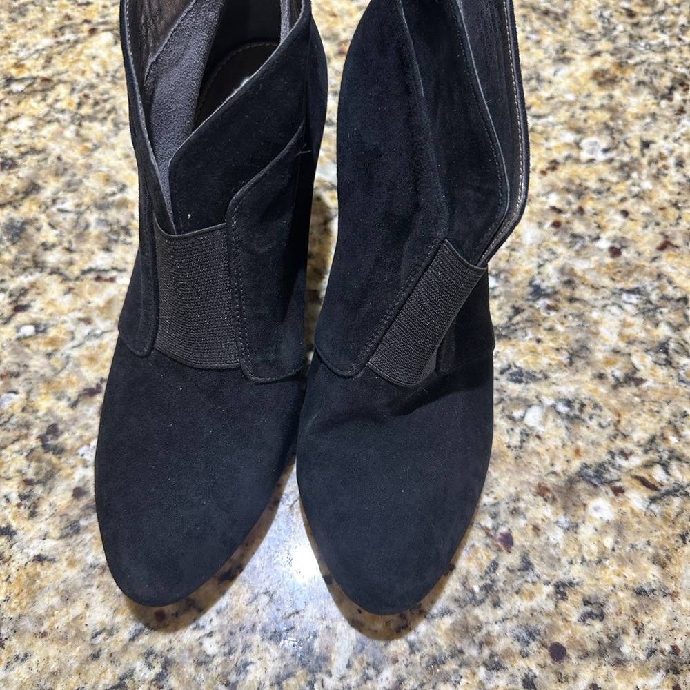 Adrienne Vittadini Black Suede Ankle Booties